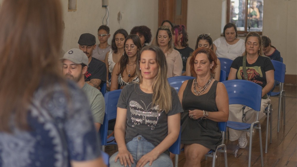 Como a Hipnose Ajuda a Processar Traumas Antigos Que Você Achou Que Tinha Superado